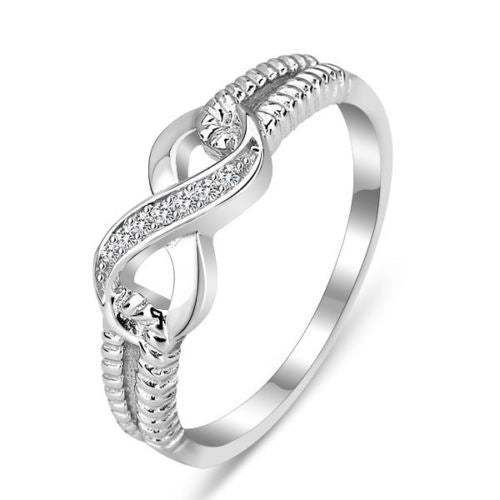 Creative Diamond 8 Ring